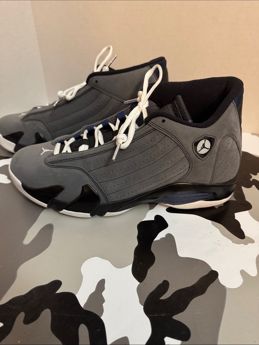 Jordan Men's Low-Top Sneakers in Grey, Black & White